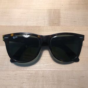 Ray-Ban Original Wayfarer Classic Sunglasses